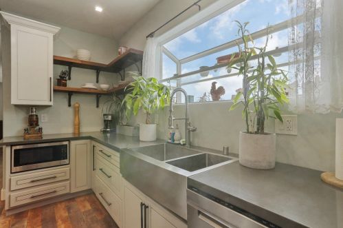 569 Springer Ln, Lodi CA  95242-9224 exterior