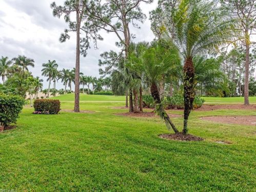 7360 Glenmoor Ln, Naples FL  34104-6784 exterior