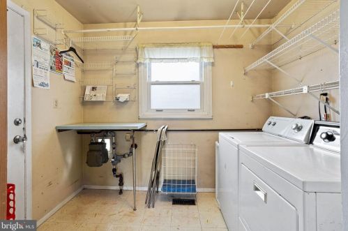 16 Turner Ln, Willingboro NJ  08046-3622 exterior