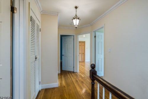 24 Normandy Dr, Parsippany NJ  07054-4070 exterior