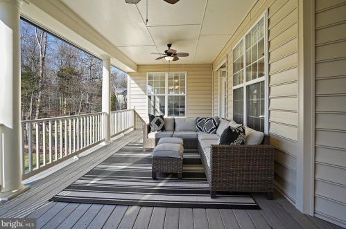 16143 Jordan Crest Ct, Haymarket VA  20169-4943 exterior