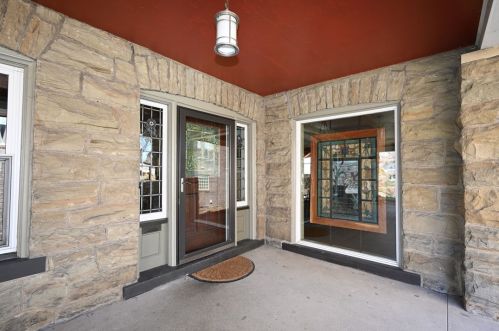 1440 Beechwood Blvd, Pittsburgh, PA 15217-1327