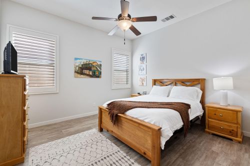 52090 Avenida Mendoza, La Quinta CA  92253-3296 exterior
