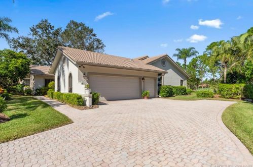 13329 Maplewood Rd, Palm City, FL 34990-8078