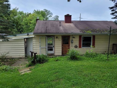 329 Jefferson St, Meadville, PA 16335-1429
