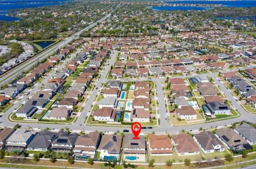 8035 Chilton Dr, Orlando FL 32836 exterior