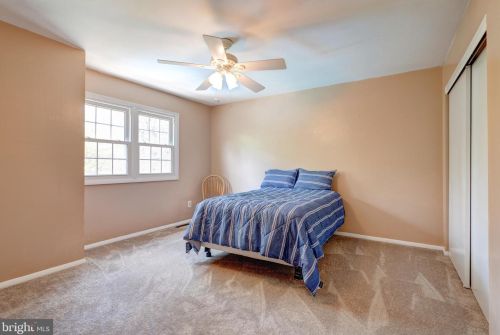 1942 Bergdoll Ave, Boothwyn PA 19061-2618 exterior