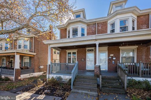 1202 Queen St, Pottstown, PA 19464-5832