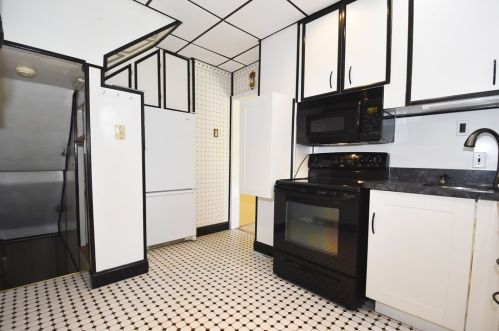 3241 Piedmont Ave, Pittsburgh PA 15216-2220 exterior