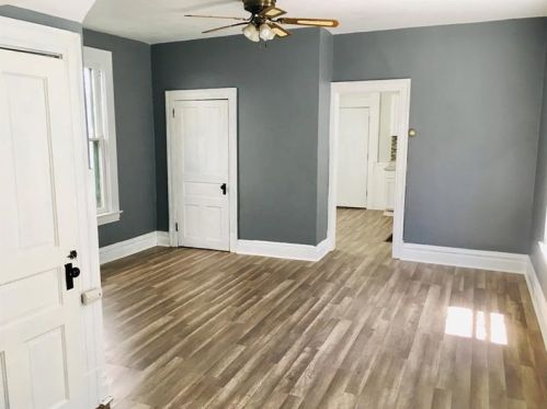 11 Gaskill Ave, Jeannette PA  15644-3346 exterior