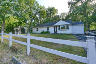 20 Woodland Dr, Wall Township, NJ 07731-1434