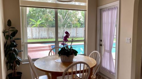 12834 21 St, Hollywood FL 33024-3216 exterior