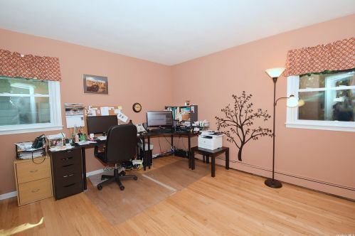 418 Walker St, Babylon NY  11704-3017 exterior