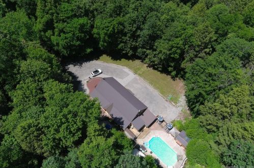 108 Hotchkiss Ave, Litchfield, CT 06787-1524