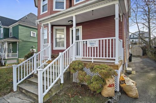 22 Avery Ct, United States Coast Guard Ac, CT 06320-4806