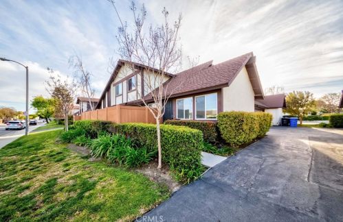 22905 Van Deene Ave, Torrance CA  90502-2543 exterior