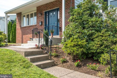 422 Dorothy Dr, Norristown, PA 19406-2005