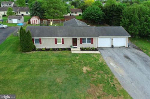 3524 Brook St, Upton, PA 17225-9371
