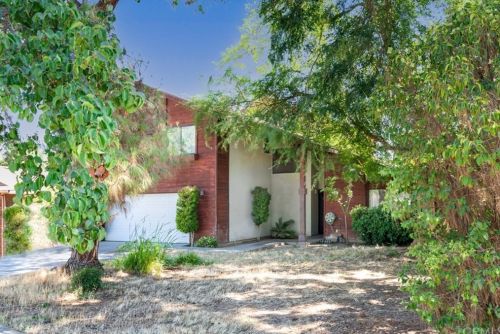 4196 Avalon Ave, Fresno, CA 93722-6113