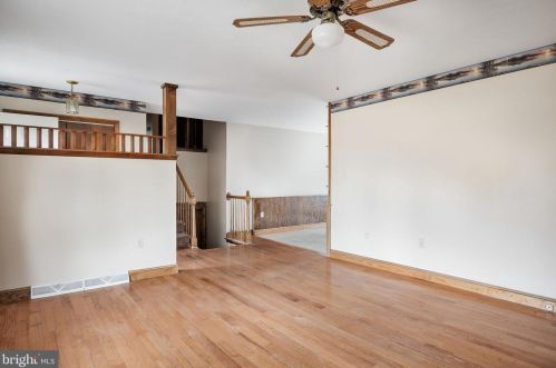 468 Hillcrest Rd, Edinburg VA  22824-2923 exterior