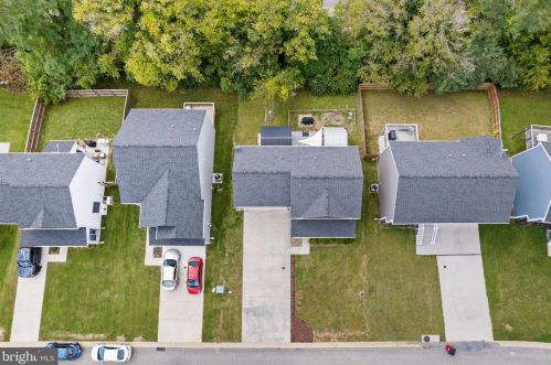 99 Nathaniel Dr, Charles Town WV  25414-1290 exterior