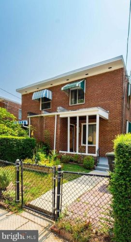 6638 Blair Rd, Washington, DC 20012-2722