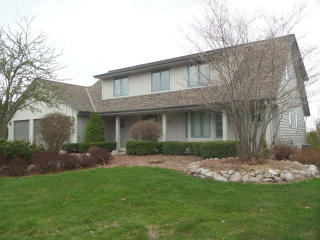 4021 Jerelin Dr, Hales Corners, WI 53132-8728