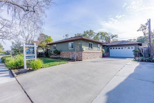 1106 Iowa Ave, Sunnyvale, CA 94086-7333