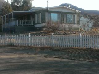 10904 Hand Ct, Weldon, CA 93283-9628