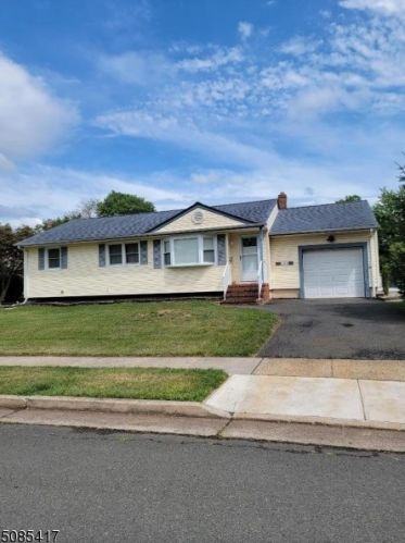 1005 Haran Ave, Manville, NJ 08835-2541