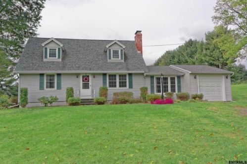 133 Ford Rd, Melrose, NY