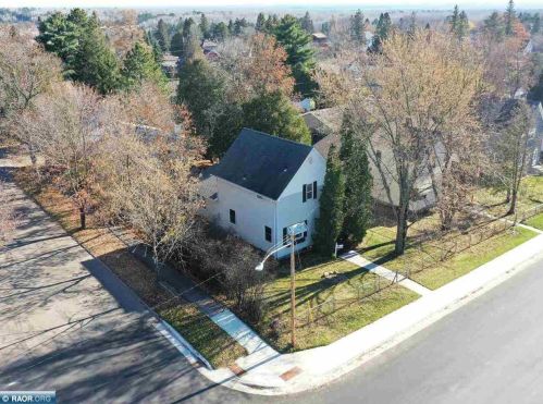 210 Roosevelt Ave, Fayal MN 55734-2205 exterior