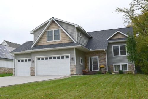 712 Quie Ln, Waterford, MN 55057-1210
