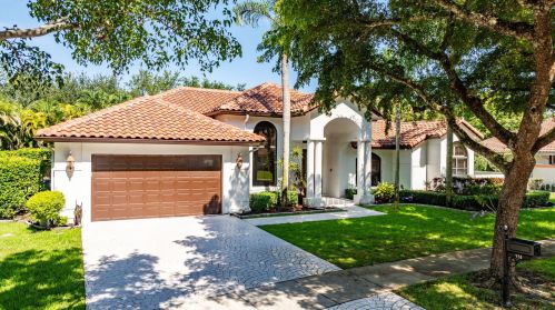 751 Parkside Cir, Boca Raton, FL 33486-5236