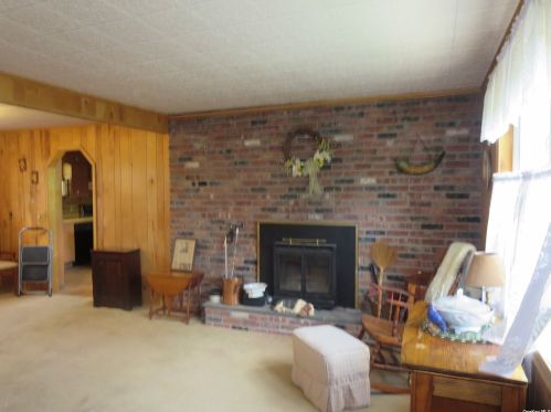 59 Manhattan Blvd, Islip Terrace NY  11752-2300 exterior