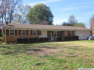 415 Hillmont Dr, Huntsville, AL 35805-2607