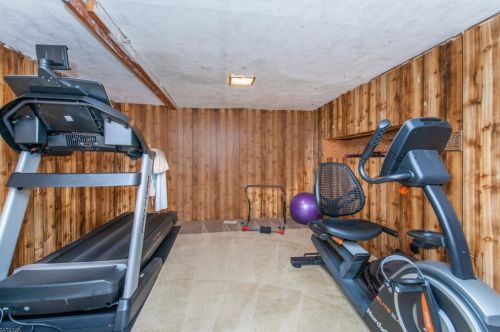 6 Allyson Rd, Roxbury Township NJ  07836-9307 exterior