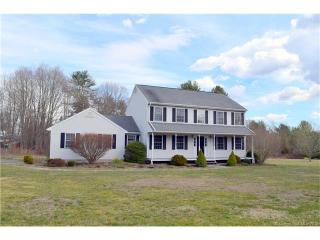 5 Meadowbrook Ln, Woodbury CT  06798-2634 exterior