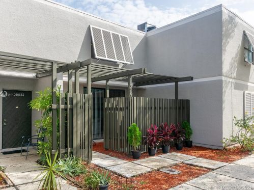 11219 14th Ct, Hollywood, FL 33026-2635