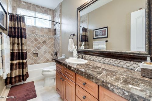 15257 18th St, Phoenix AZ 85022-5038 exterior