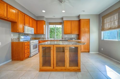 621 Sepulveda Pl, Placentia CA  92870-4292 exterior