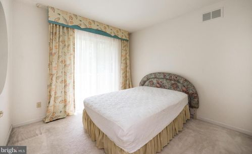 96 Steinmetz Rd, Collegeville PA  19473-1422 exterior