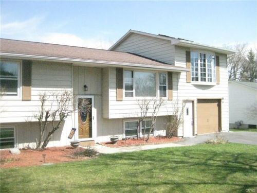 7 Aiken Dr, Auburn NY  exterior