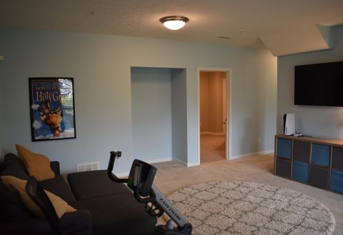 926 Waterpointe Ln, Covington KY  41018-3873 exterior