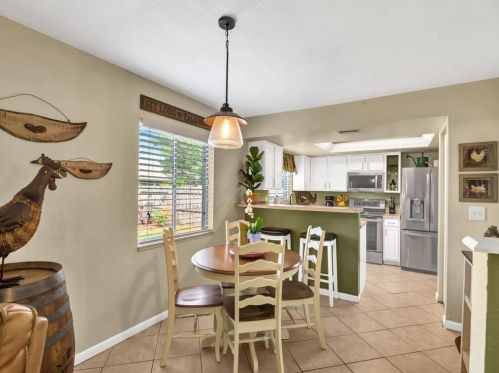 495 24th Ave, Vero Beach FL  32962-1309 exterior