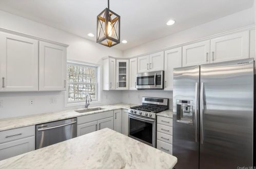 437 Depot Hill Rd, Poughquag NY  12570-5765 exterior