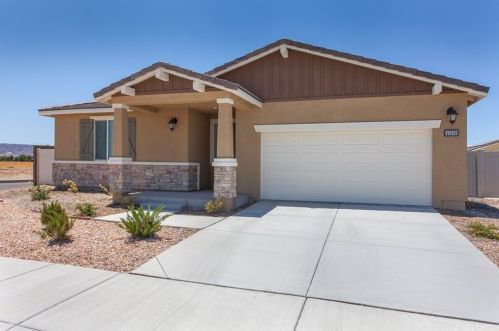 45009 42nd St, Lancaster, CA 93536-8207