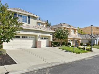 14 Volterra Ct, Danville, CA 94526-1967