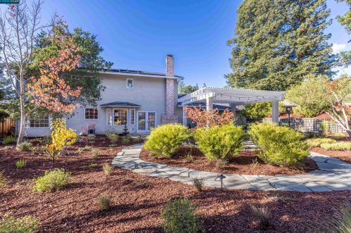 300 Camaritas Way, Danville CA  94526-5439 exterior