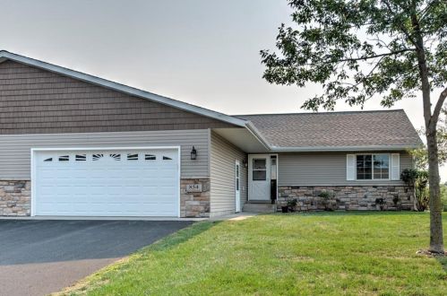 854 Ridge Ct, New Johannesburg, WI 54017-1498